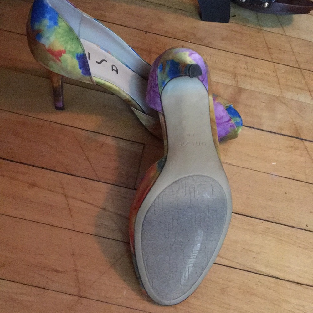 Heals - Picture 3 of 3
